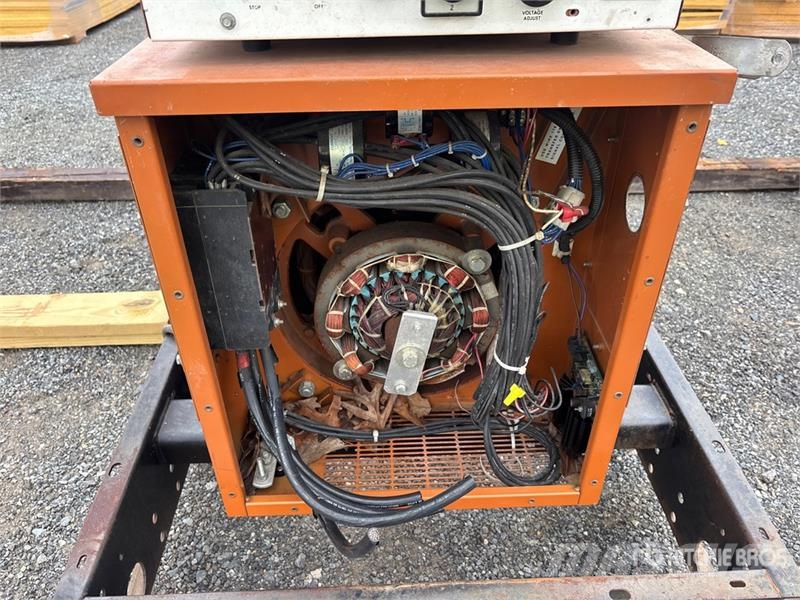 Generac 91A04055-S 75 kW Skid-Mounted Generator Set Naftové generátory
