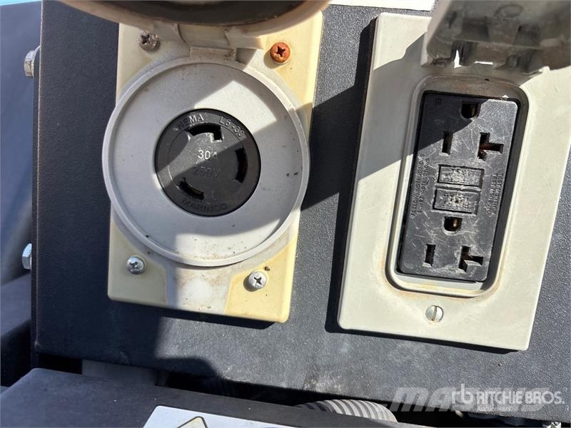 Generac MLT6SK 6 kW Light Tower Torres de luz