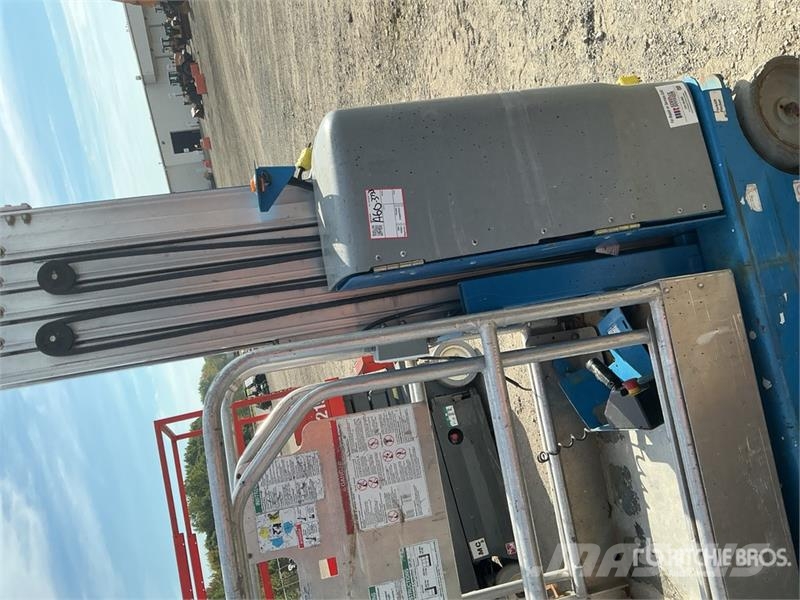 Genie GR20 Vertical Mast Lift Plataformas elevatórias verticais