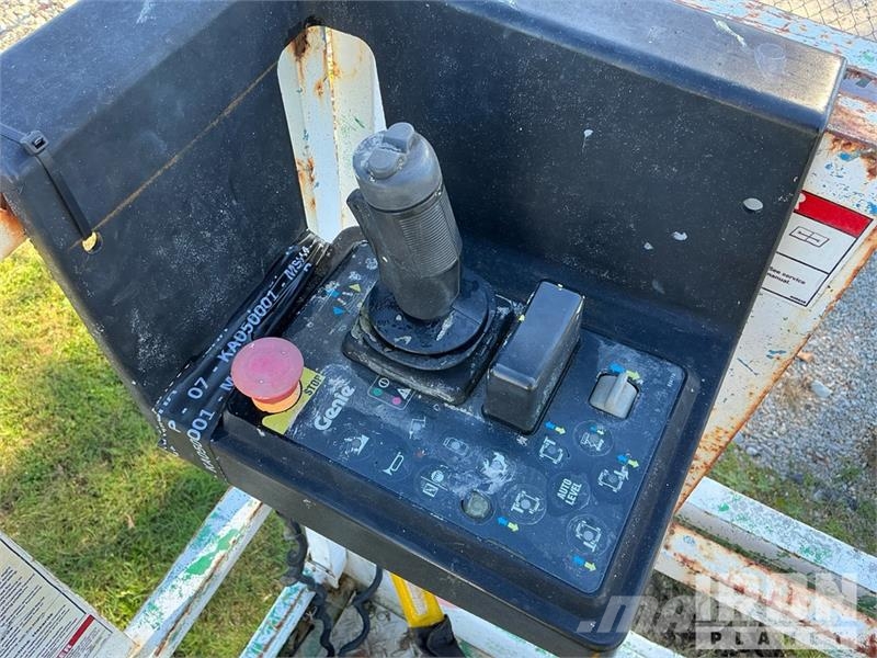 Genie GS-2668 가위형 리프트