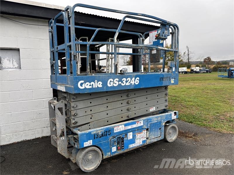 Genie GS-3246 剪式升降機