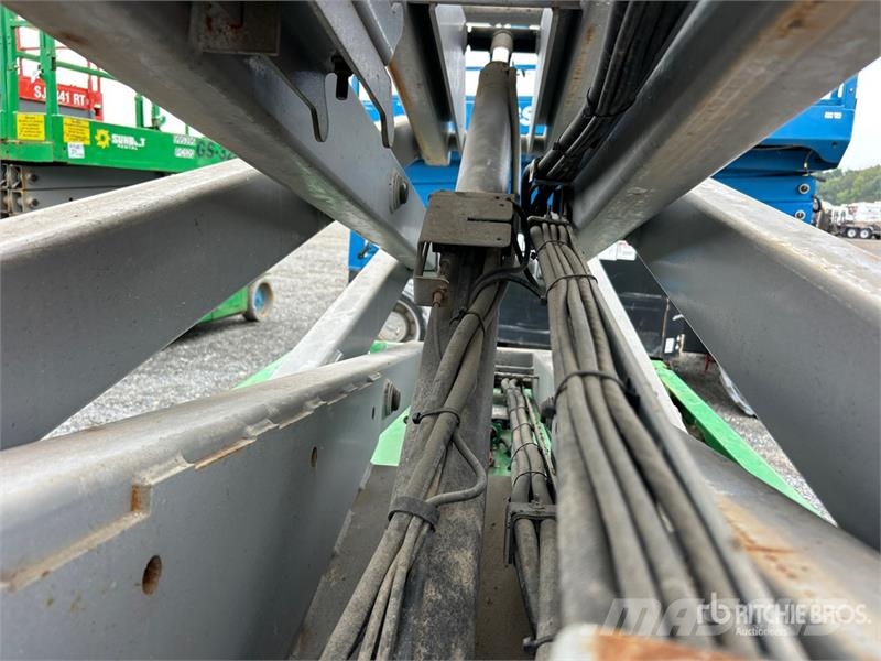Genie GS-3246 Scissor lifts