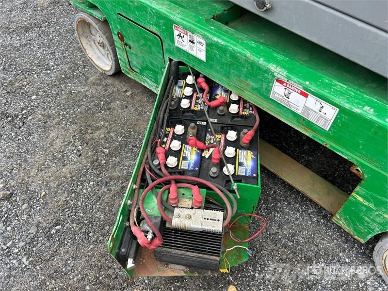 Genie GS-3246 Scissor lifts