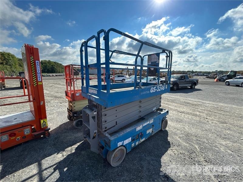 Genie GS-3246 Electric Scissor Lift Elevadores de tesoura