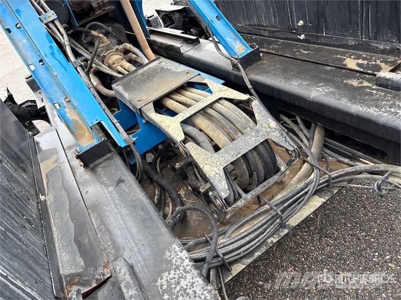 Genie GS-3390 رافعات مقصية الشكل
