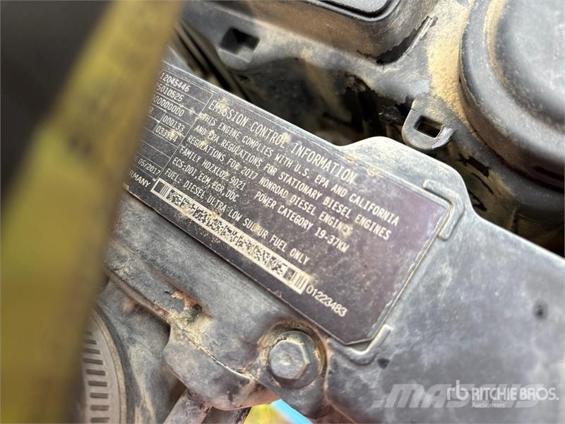 Genie GS-3390 رافعات مقصية الشكل