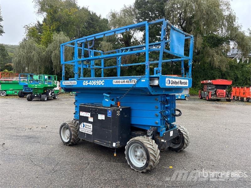 Genie GS-4069DC Electric Scissor Lift Piattaforme a pantografo