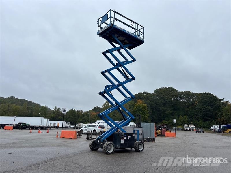 Genie GS-4069DC Electric Scissor Lift رافعات مقصية الشكل