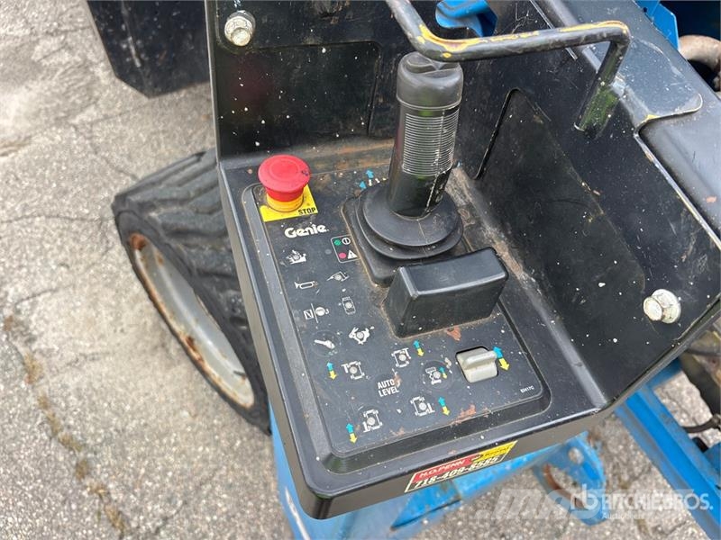 Genie GS-4390RT 4x4 Diesel Scissor Lift Ollós emelők