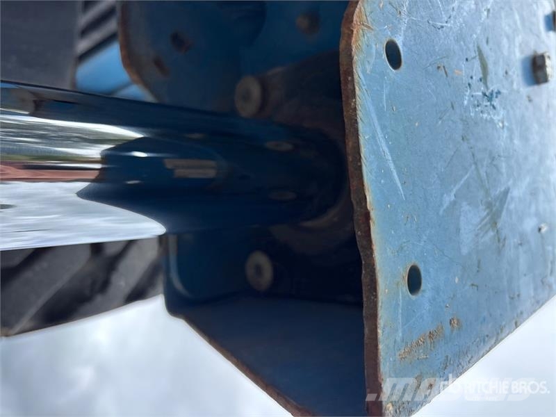 Genie GS-4390RT 4x4 Diesel Scissor Lift Ollós emelők