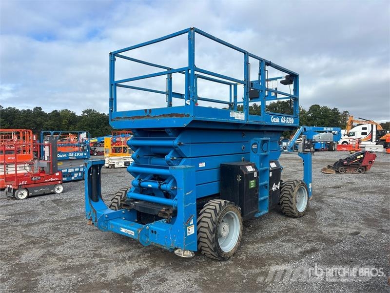 Genie GS-5390 4x4 Diesel Scissor Lift Ollós emelők