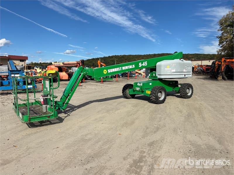 Genie S-45 Telescopic boom lifts