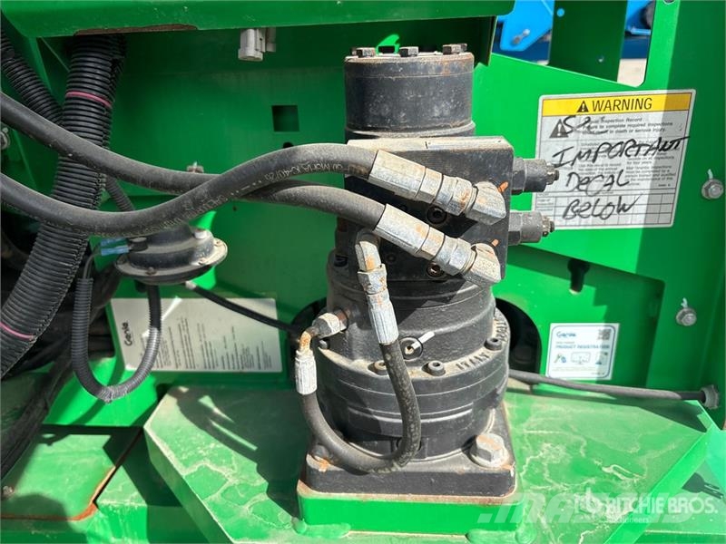 Genie S-45 Telescopic boom lifts