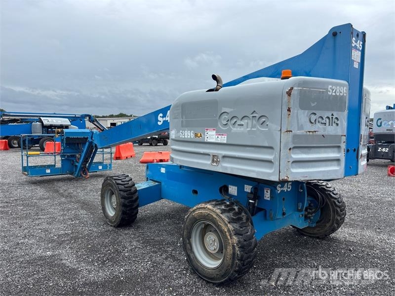 Genie S-45 4WD Diesel Telescopic Boom Lift Teleskopbühnen