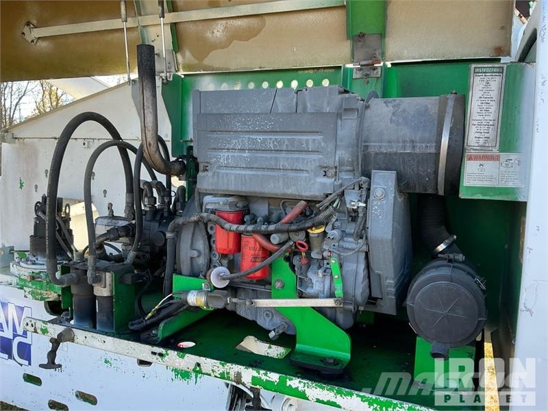 Genie S-60 견인식 전동이동 리프트