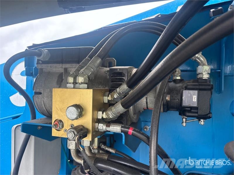 Genie S-60X 4WD Diesel Telescopic Boom Lift Teleskoplifte