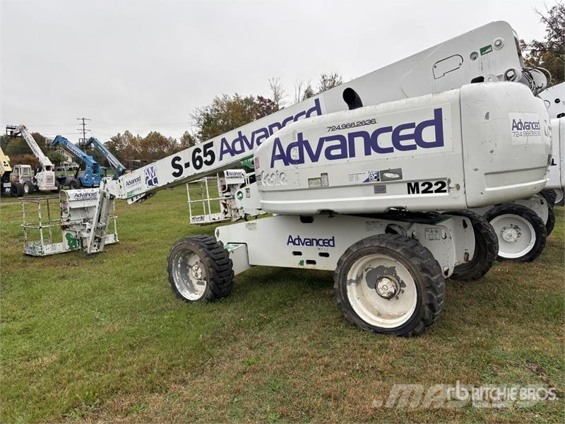 Genie S-65 4WD Diesel Telescopic Boom Lift Nacelles télescopiques