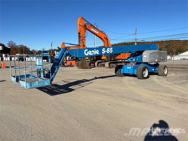 Genie S-85 4WD Diesel Telescopic Boom Lift Plataformas con brazo de elevación telescópico