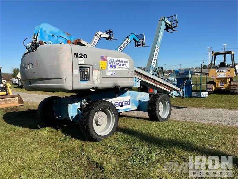 Genie S60 4WD Diesel Telescopic Boom Lift Телескопічні підйомники
