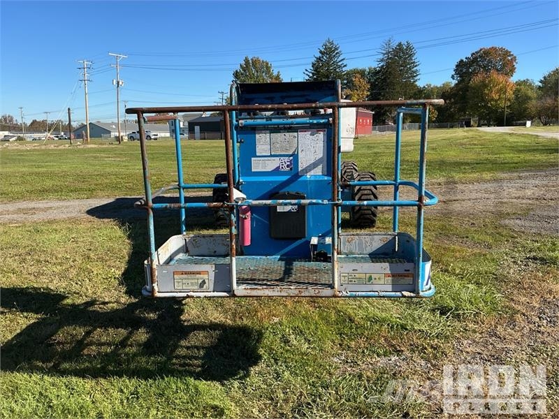 Genie S60 4WD Diesel Telescopic Boom Lift Телескопічні підйомники