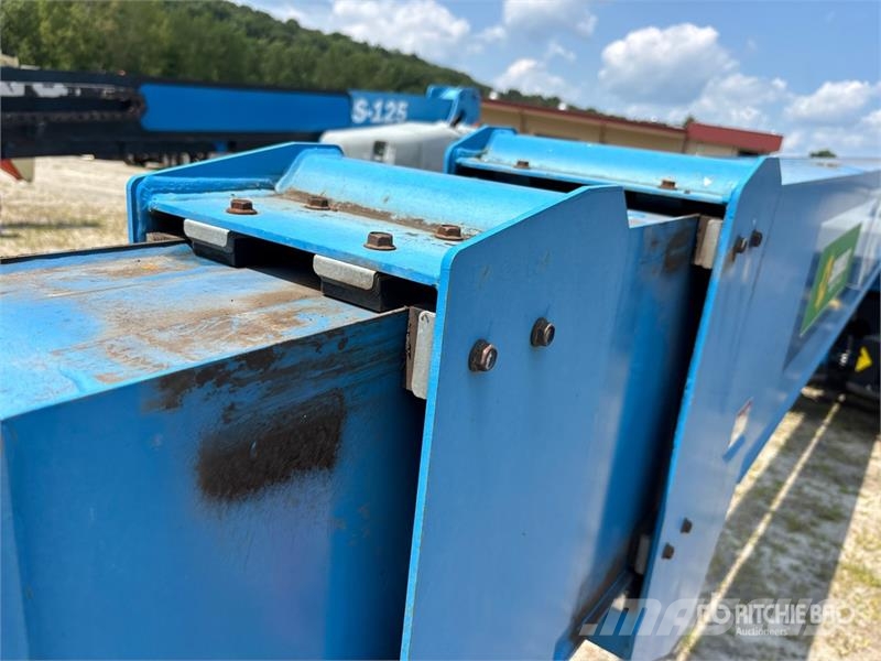 Genie SX-135 XC 4WD Diesel Telescopic Boom Lift Teleskopske podizne platforme