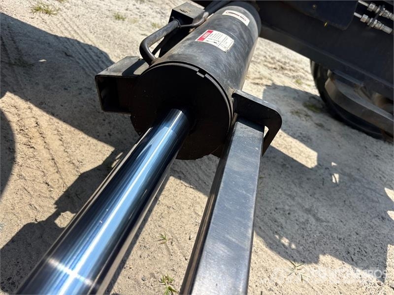 Genie SX-135 XC 4WD Diesel Telescopic Boom Lift Teleskopske podizne platforme
