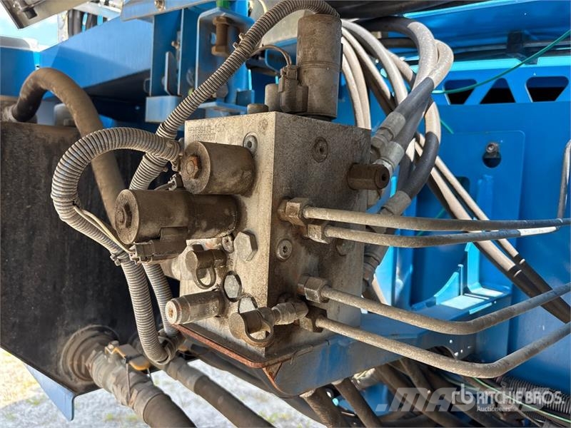 Genie SX-135 XC 4WD Diesel Telescopic Boom Lift Teleskopske podizne platforme