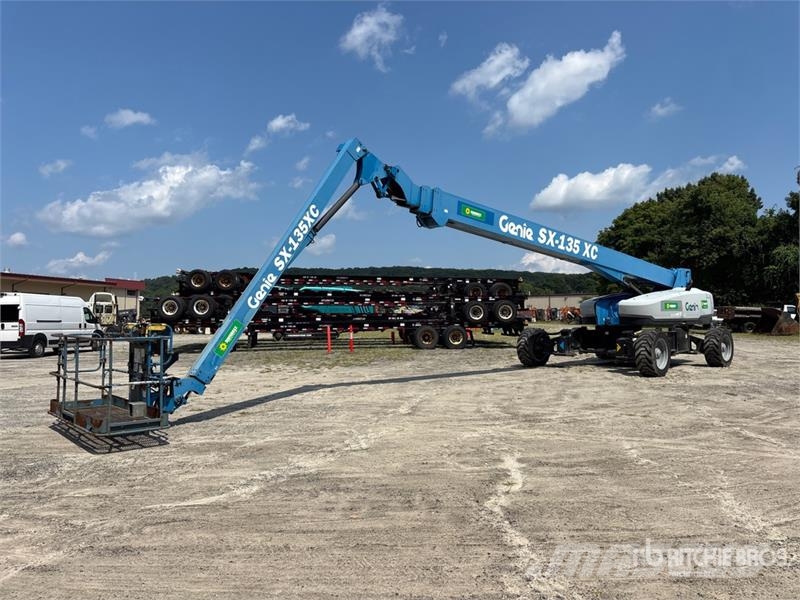 Genie SX-135 XC 4WD Diesel Telescopic Boom Lift Teleskopske podizne platforme