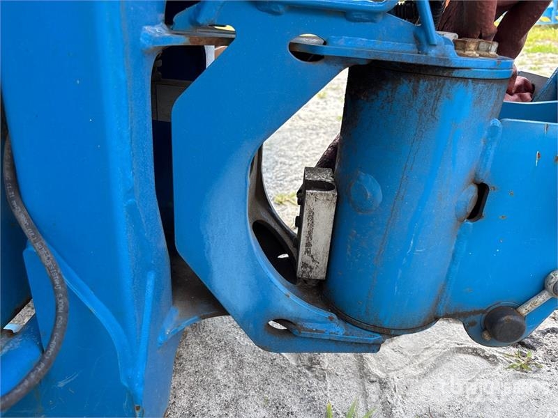 Genie SX-135 XC 4WD Diesel Telescopic Boom Lift Teleskopske podizne platforme