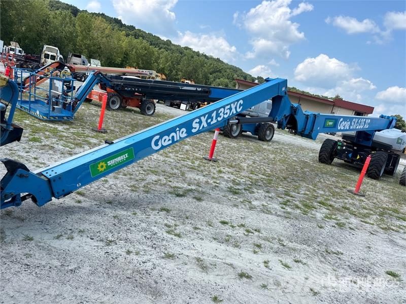 Genie SX-135 XC 4WD Diesel Telescopic Boom Lift Teleskopske podizne platforme
