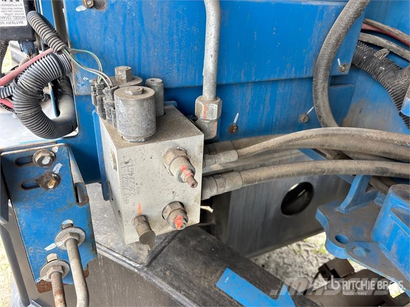 Genie SX-135 XC 4WD Diesel Telescopic Boom Lift Teleskopske podizne platforme