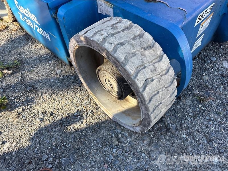 Genie Z-30/20N RJ 2WD Electric Articulating Boom Lift Коленчатые подъемники