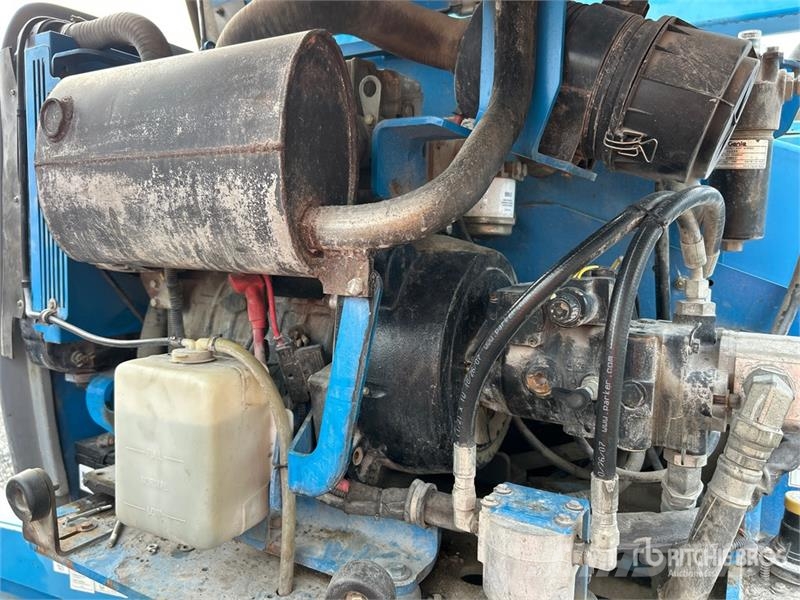 Genie Z-45/25 4WD Diesel Articulating Boom Lift (Inopera Piattaforme a braccio articolato
