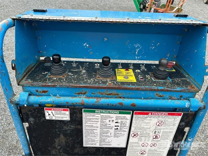 Genie Z-45/25 4WD Diesel Articulating Boom Lift (Inopera Piattaforme a braccio articolato