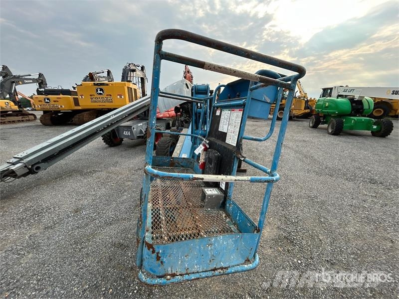 Genie Z-45/25 4WD Diesel Articulating Boom Lift (Inopera Piattaforme a braccio articolato