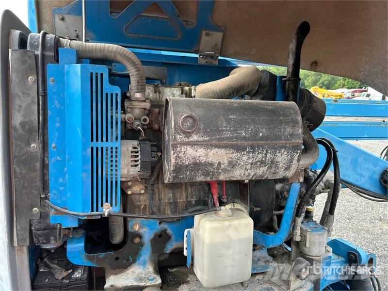 Genie Z-45/25 4WD Diesel Articulating Boom Lift (Inopera Piattaforme a braccio articolato