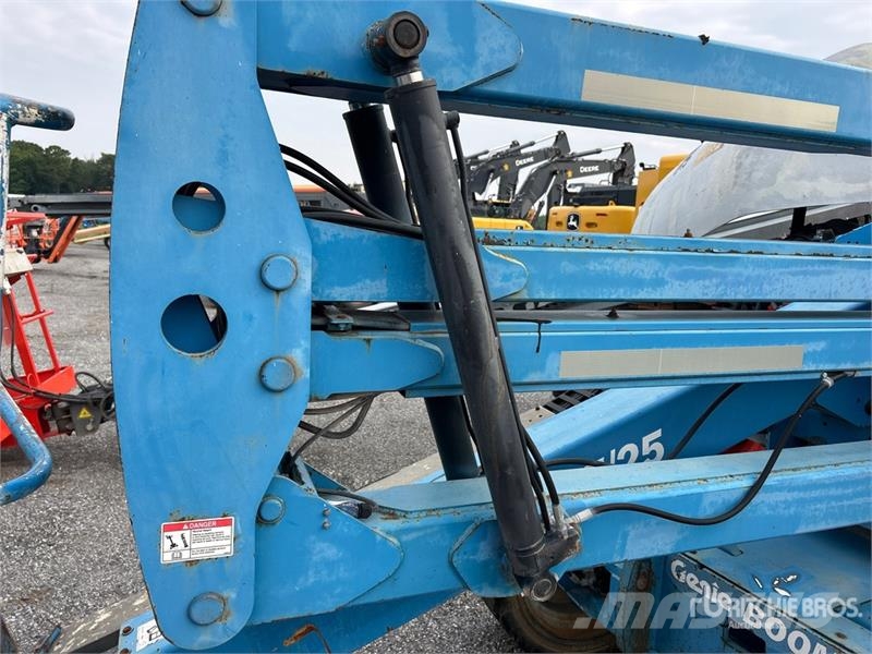 Genie Z-45/25 4WD Diesel Articulating Boom Lift (Inopera Piattaforme a braccio articolato