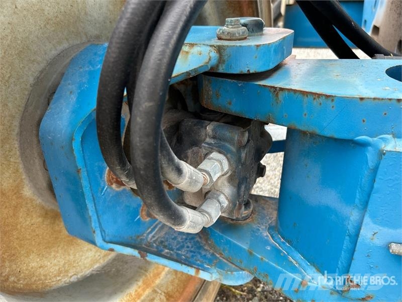 Genie Z-45/25 4WD Diesel Articulating Boom Lift (Inopera Piattaforme a braccio articolato