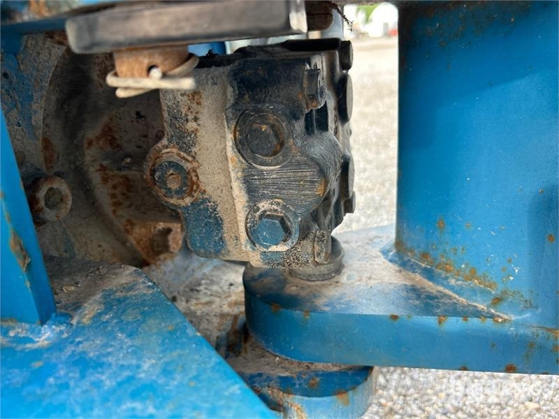 Genie Z-45/25 4WD Diesel Articulating Boom Lift (Inopera Piattaforme a braccio articolato