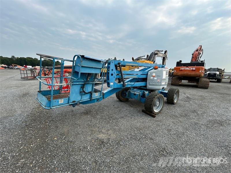 Genie Z-45/25 4WD Diesel Articulating Boom Lift (Inopera Piattaforme a braccio articolato