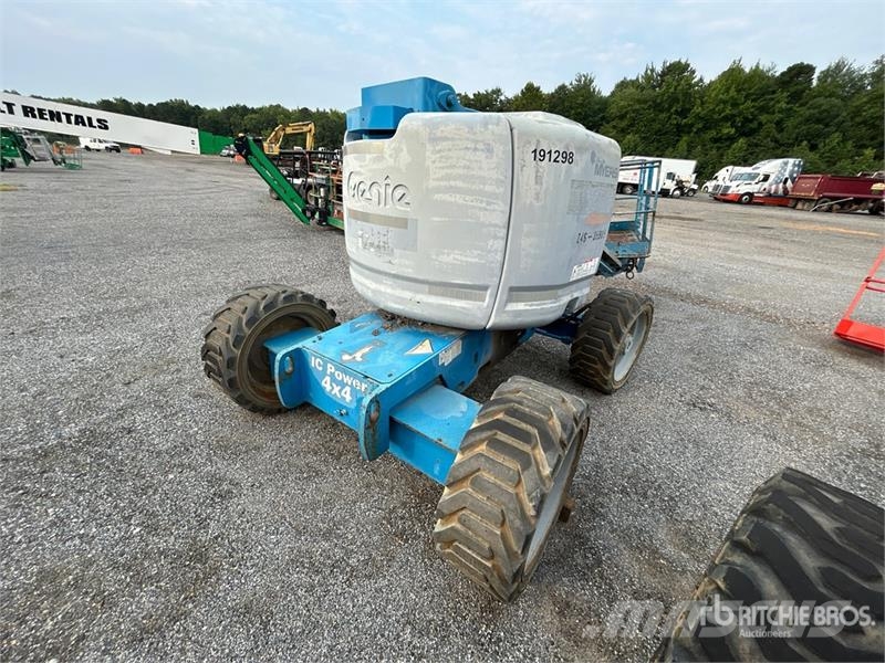 Genie Z-45/25 4WD Diesel Articulating Boom Lift (Inopera Piattaforme a braccio articolato