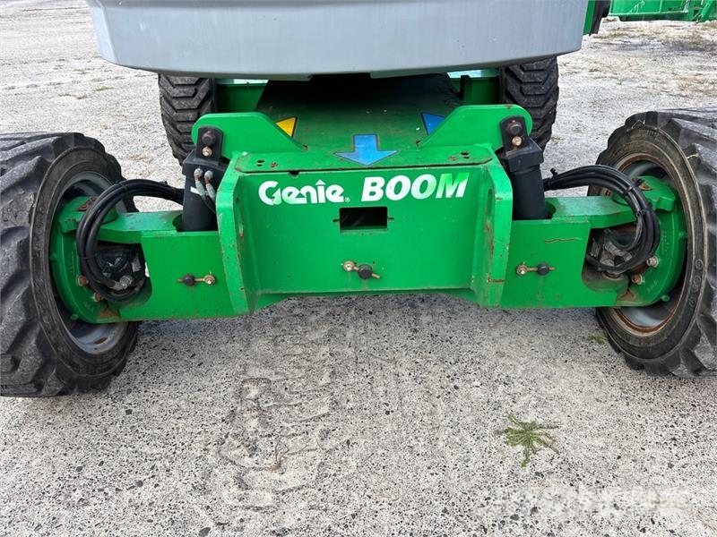 Genie Z-45/25J Karos emelők