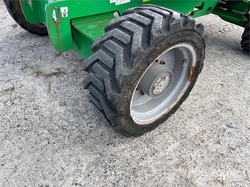 Genie Z-45/25J Karos emelők