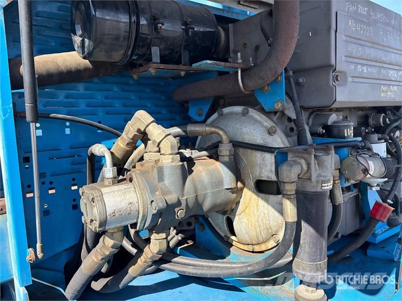 Genie Z-60 4WD Diesel Articulating Boom Lift Articulated boom lifts