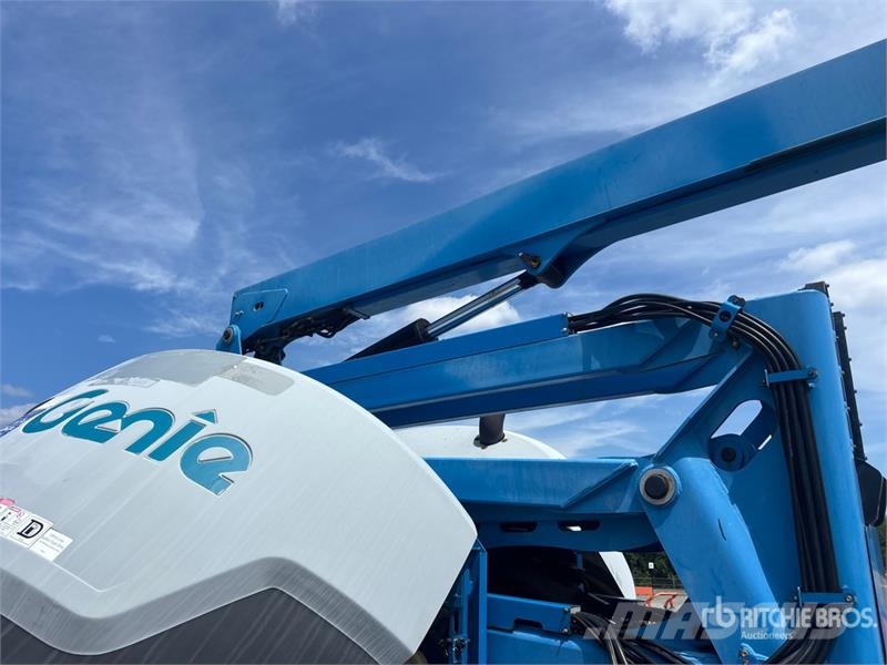 Genie Z-62/40 4WD Diesel Articulating Boom Lift Piattaforme a braccio articolato