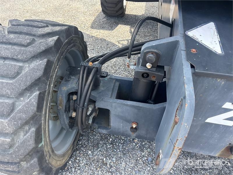 Genie Z-62/40 4WD Diesel Articulating Boom Lift Piattaforme a braccio articolato