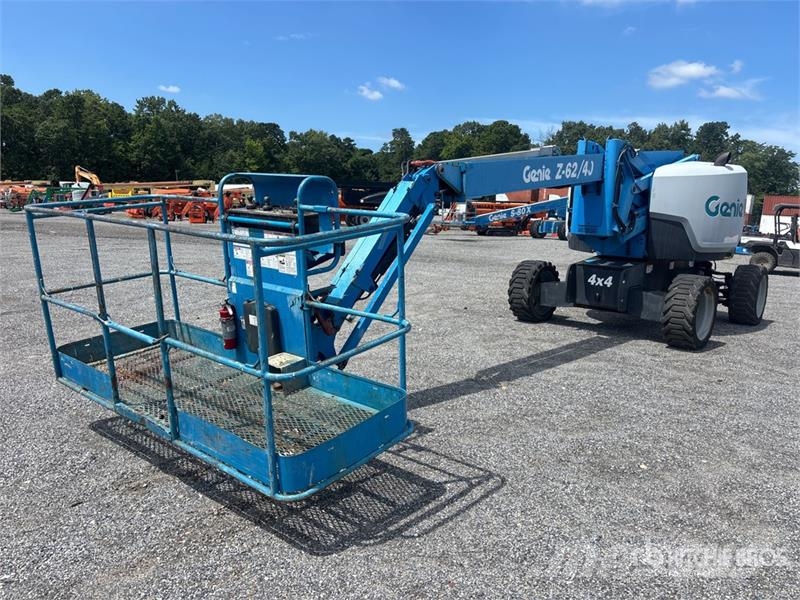 Genie Z-62/40 4WD Diesel Articulating Boom Lift Piattaforme a braccio articolato