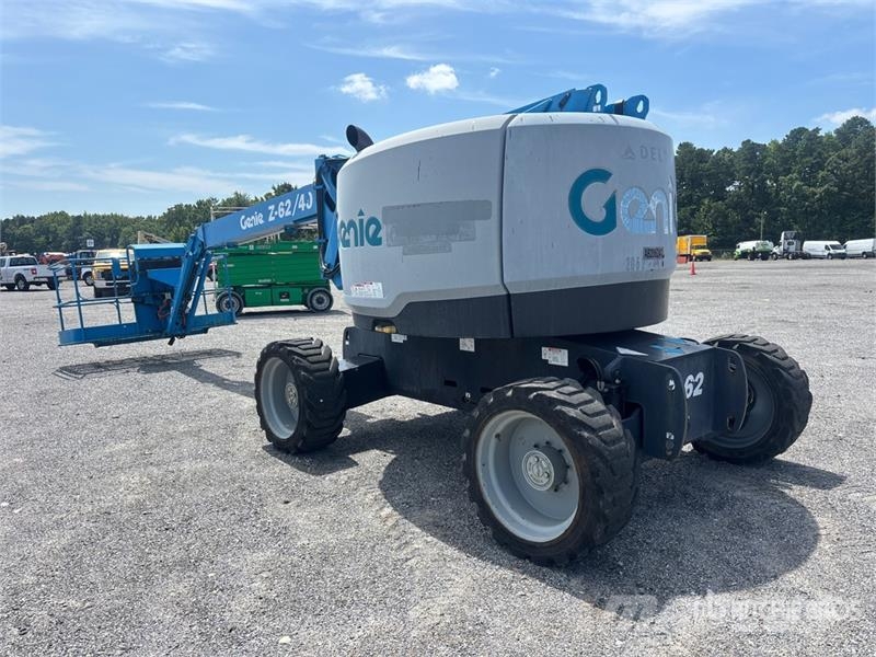 Genie Z-62/40 4WD Diesel Articulating Boom Lift Piattaforme a braccio articolato