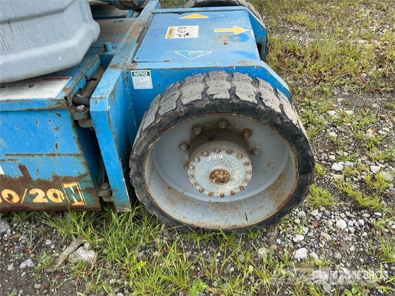 Genie Z30-N 2WD Electric Articulating Boom Lift Piattaforme a braccio articolato