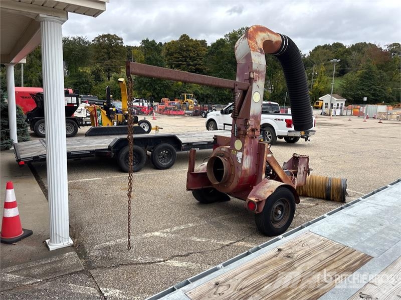 GiANT Vac 300L Leaf Vacuum Egyéb mezőgazdasági gépek
